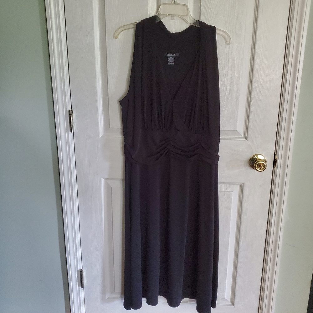 Simple and stylish little black dress